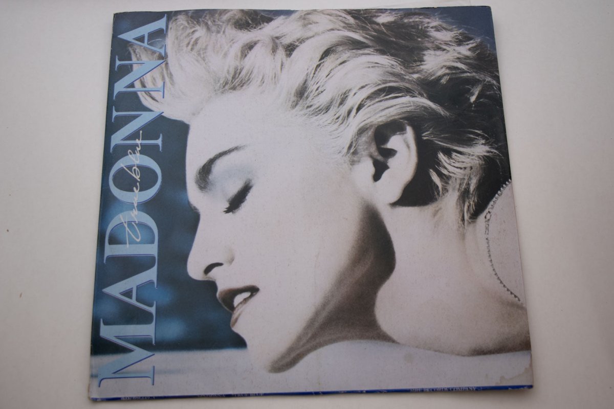MADONNA Vinyl LP 1986 True Blue + Poster + Sticker Venezuela Excellent  Condition