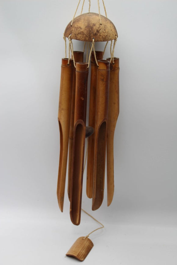 פעמון רוח גדול עשוי מבמבוק וקליפות קוקוס - Gallery Hemli - גלריה המלי