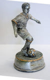 פסל יצוק ברזל ישן של כדורגלן משנות ה-60 - Gallery Hemli - גלריה המלי
