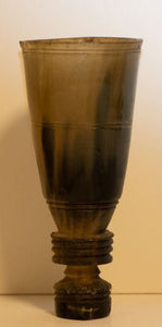 גביע שתיה ישן ומלכותי עשוי מקרן מידות 16X7 ס"מ