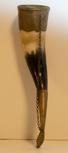 קרן שתיה ישנה ומשגעת עשויה קרן ומתכת, מידות 22X5 ס"מ - Gallery Hemli - גלריה המלי