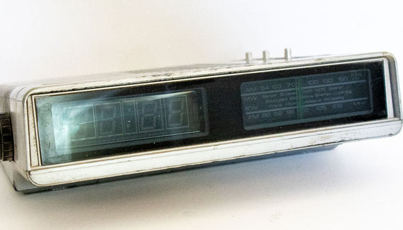 מכשיר רדיו ישן משנות ה-80 - Gallery Hemli - גלריה המלי