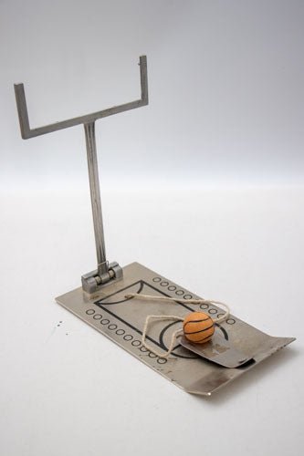 משחק כדורסל אצבע ישן עשוי מנירוסטה משנות ה-70 - Gallery Hemli - גלריה המלי