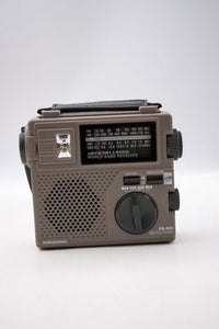 רדיו חירום עם מנואלה דינמו לטעינה וסוללות תוצרת גרונדינג דגם FR 200 - Gallery Hemli - גלריה המלי