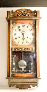 שעון קיר אורלוגין תלוי ישן ונפלא בסגנון עתיק שיוצר ברוסיה מנגנון מכאני מפתח מתיחה - Gallery Hemli - גלריה המלי