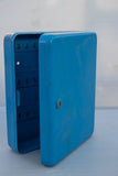 תיבה / ארון מפתחות ישן מצופה אמייל בצבע כחול - Gallery Hemli - גלריה המלי